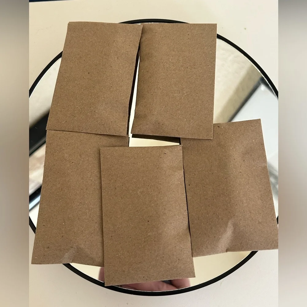 Le Labo Santal 33 1.5ml Deluxe Spray Travel Size Samples NWT Unisex - Picture 9 of 12